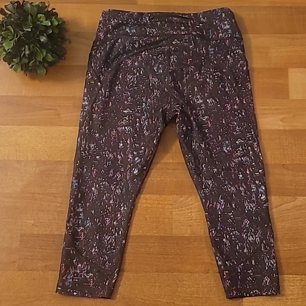 Athleta Capris - Picture 4 of 8